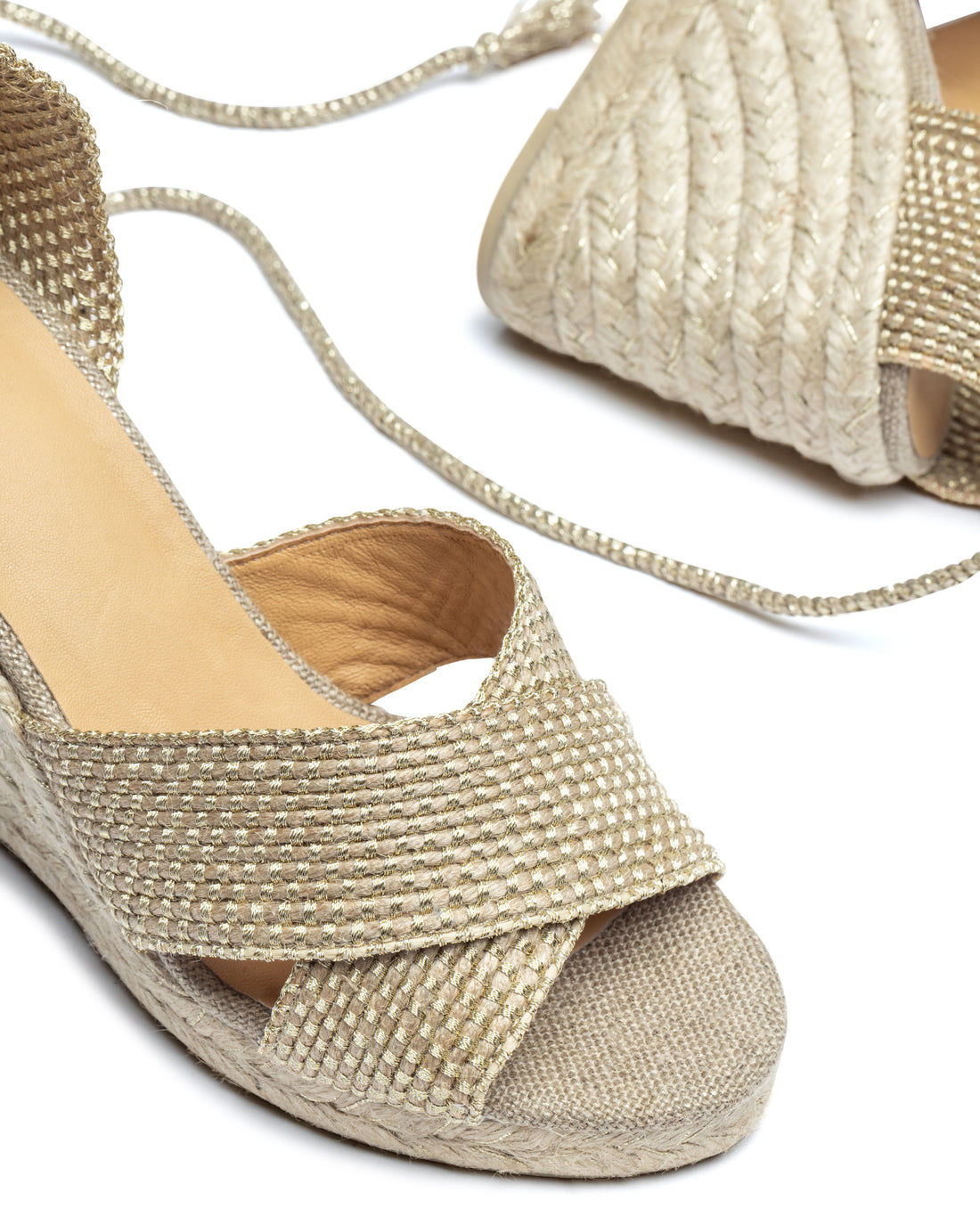 Becca 8 Oro Wedge Espadrille