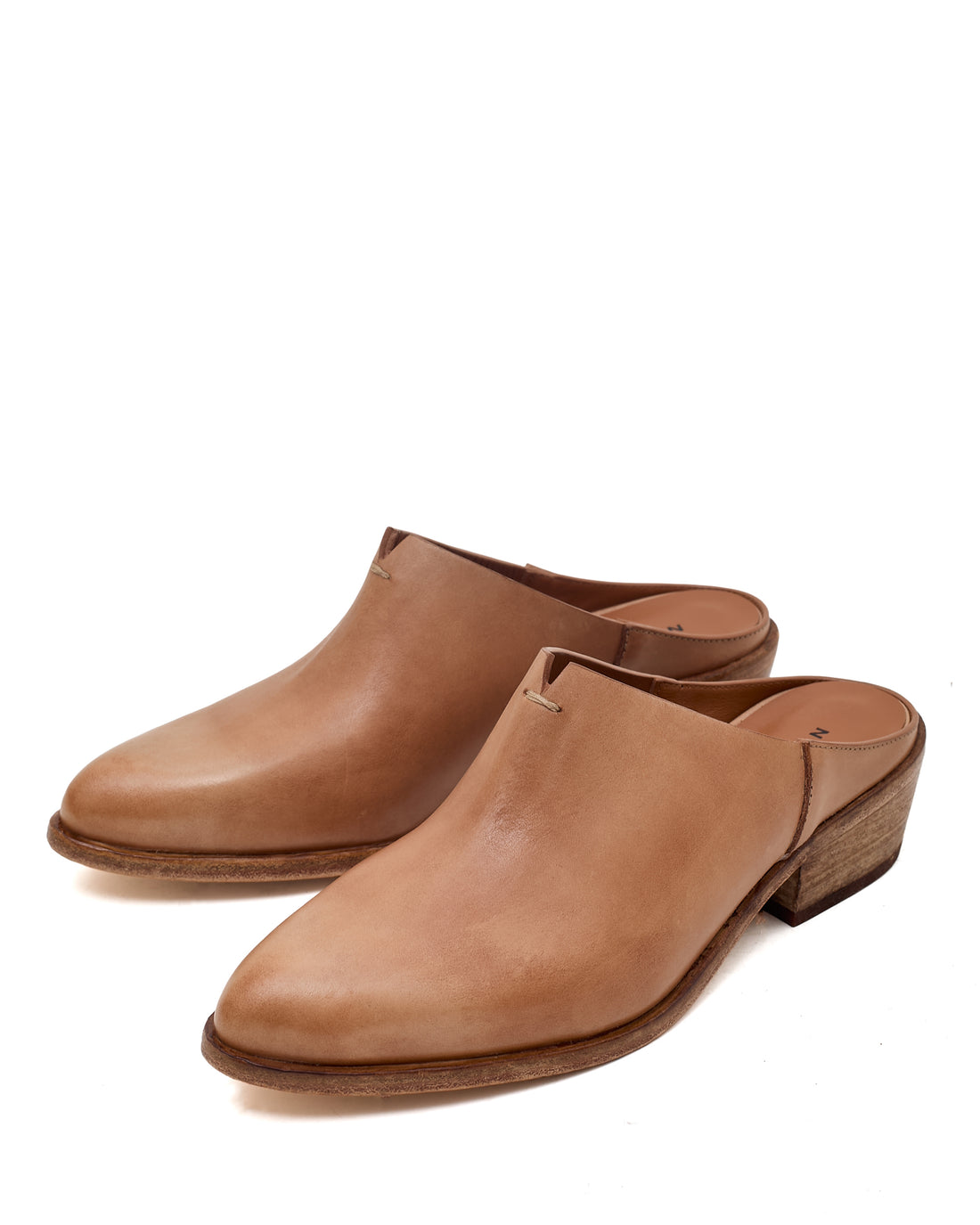 Juliana Maverick Cuoio