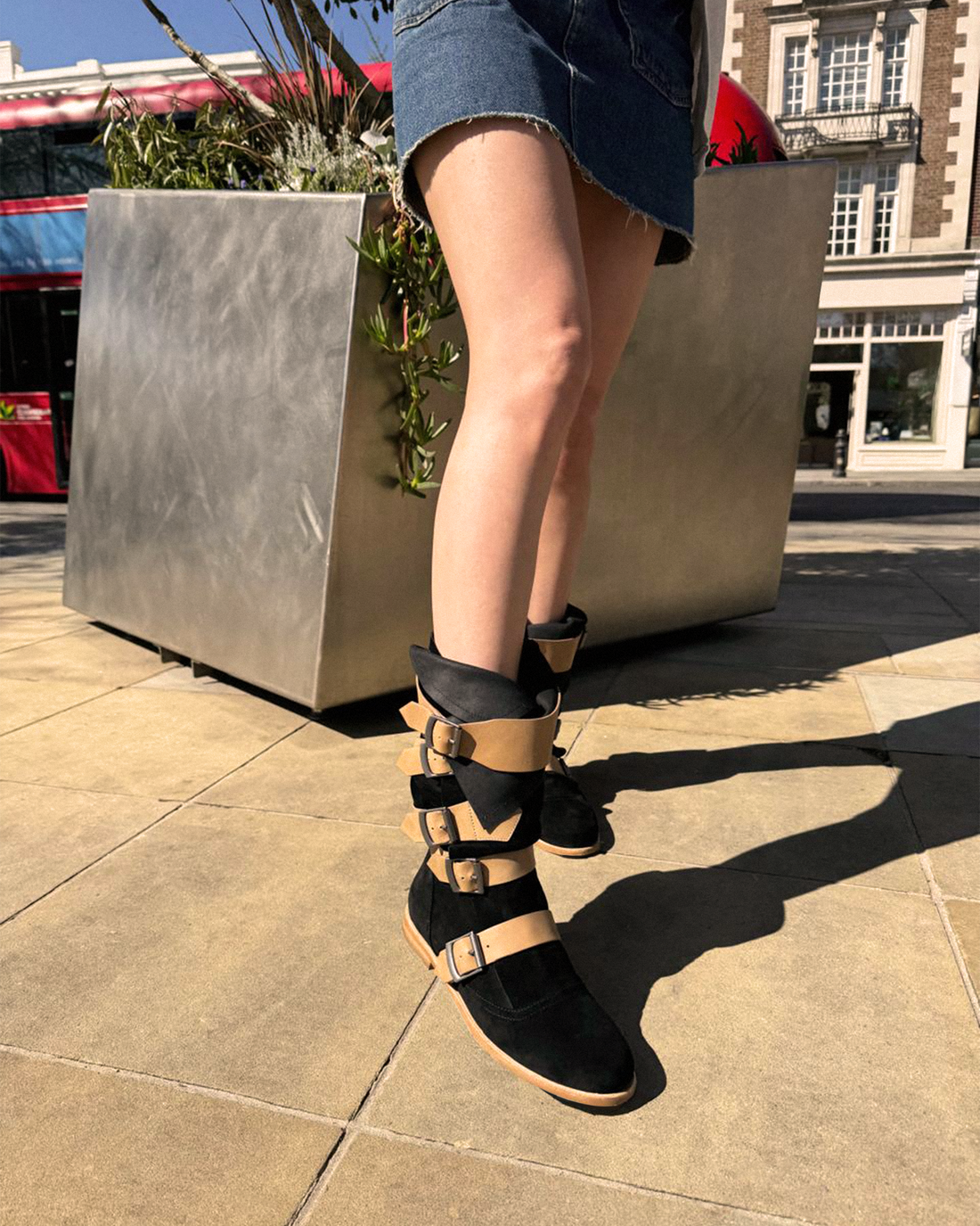 Vima Black Suede
