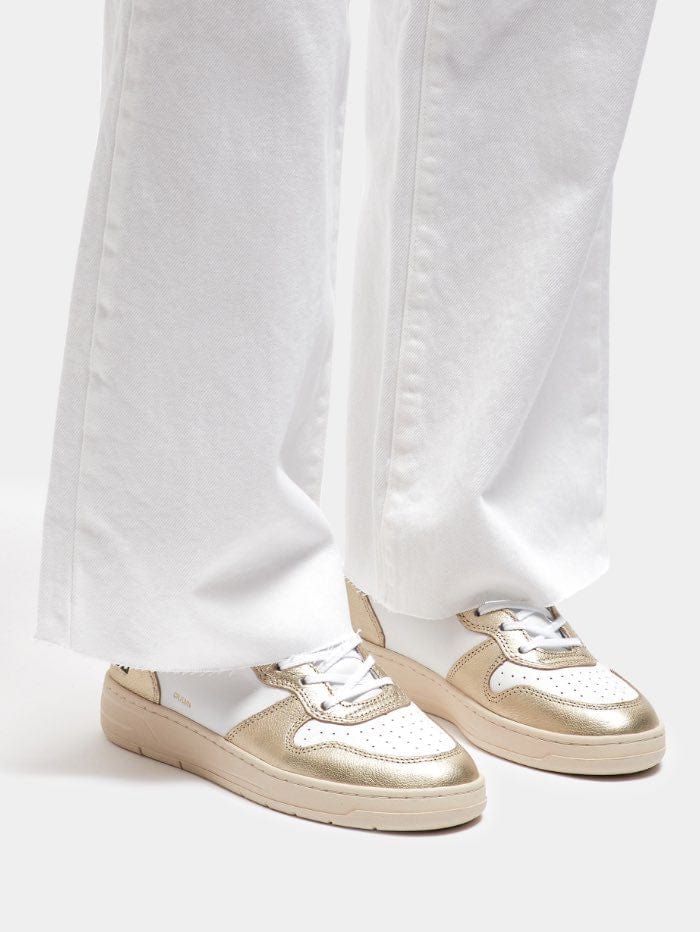 W Court Laminated White/Platinum